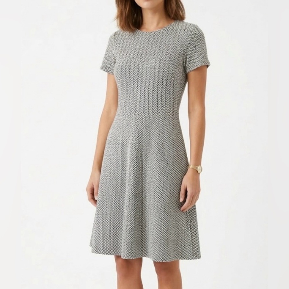 J. McLaughlin Black White Knit Chevron Fit and Flare Dress Medium